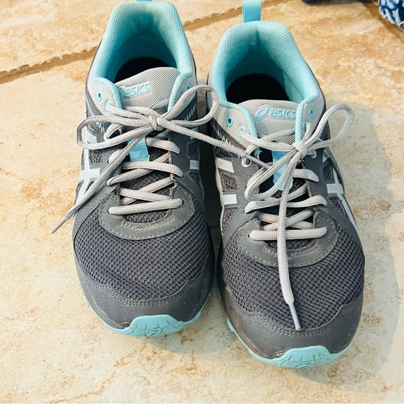 ASICS Women’s Running Shoes - Size 10.5 US - Picture 3 of 11